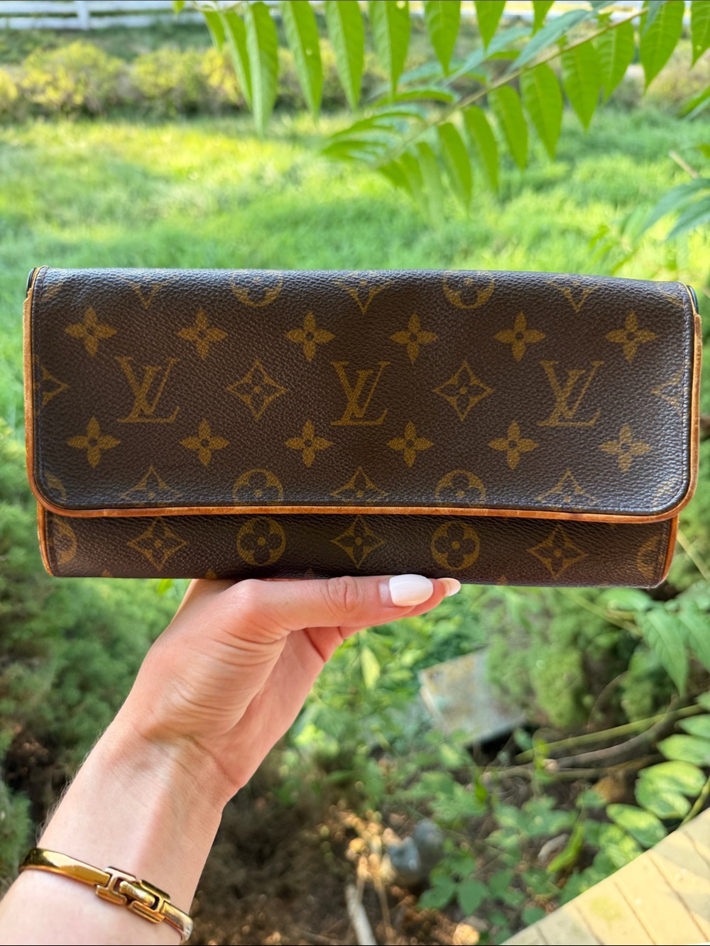 Louis Vuitton Monogram Twin Pochette